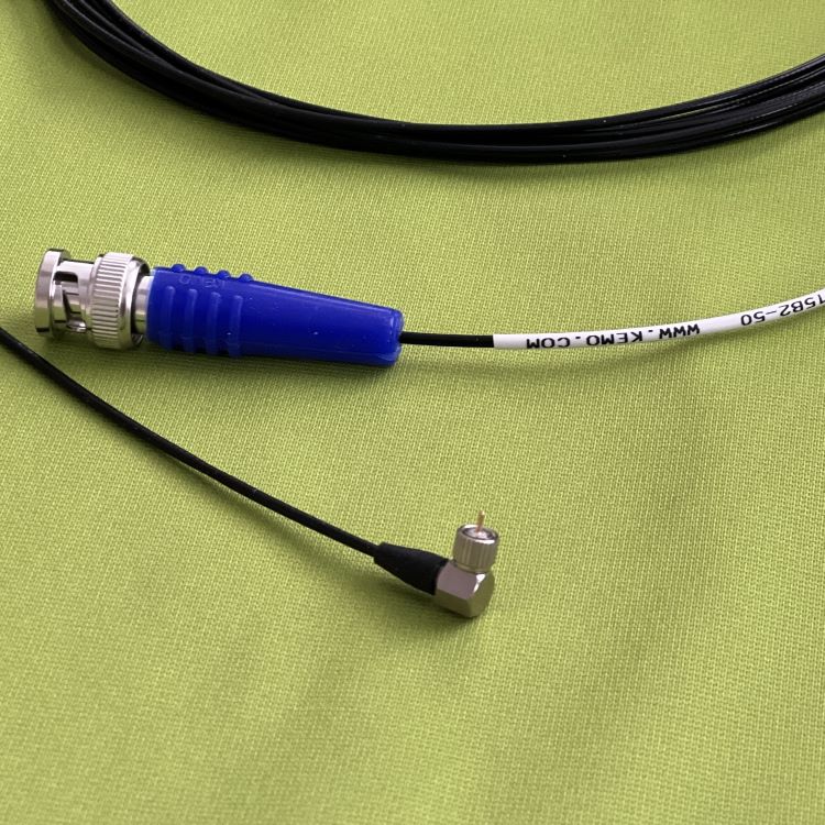 Right Angle 10-32UNF microdot connector to BNC 5m cable assembly
