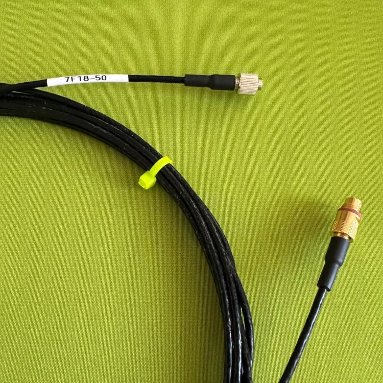 Triaxial accelerometer extension cable